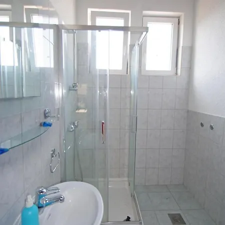 Gortanova 6+2 * Пула