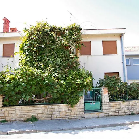 Апартаменты Gortanova 6+2 Пула