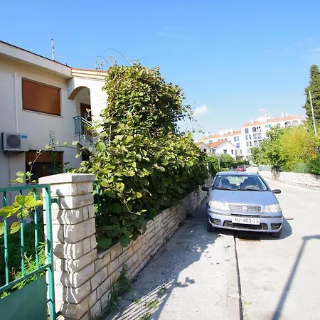 Gortanova 6+2 Apartman Pula