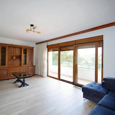 Gortanova 6+2 Апартаменты