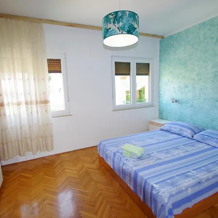 Gortanova, A1 Pula