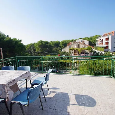 Gortanova 6+2 Apartman *