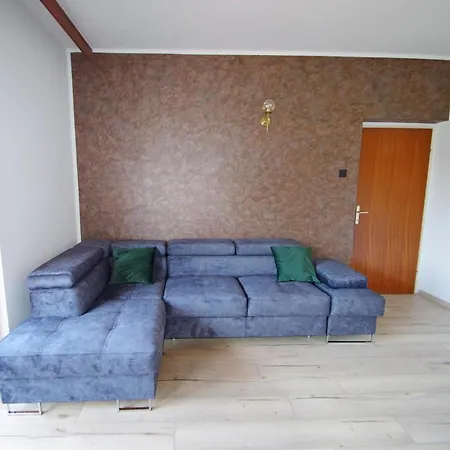 Gortanova 6+2 * Póla