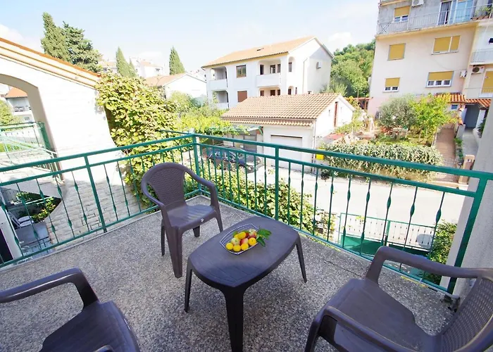 Gortanova 6+2 Διαμέρισμα