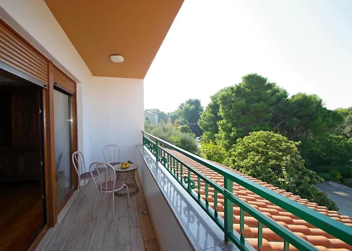 Gortanova 6+2 Διαμέρισμα