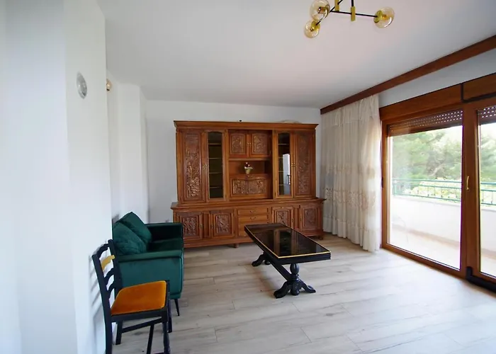 Διαμέρισμα Gortanova 6+2 *